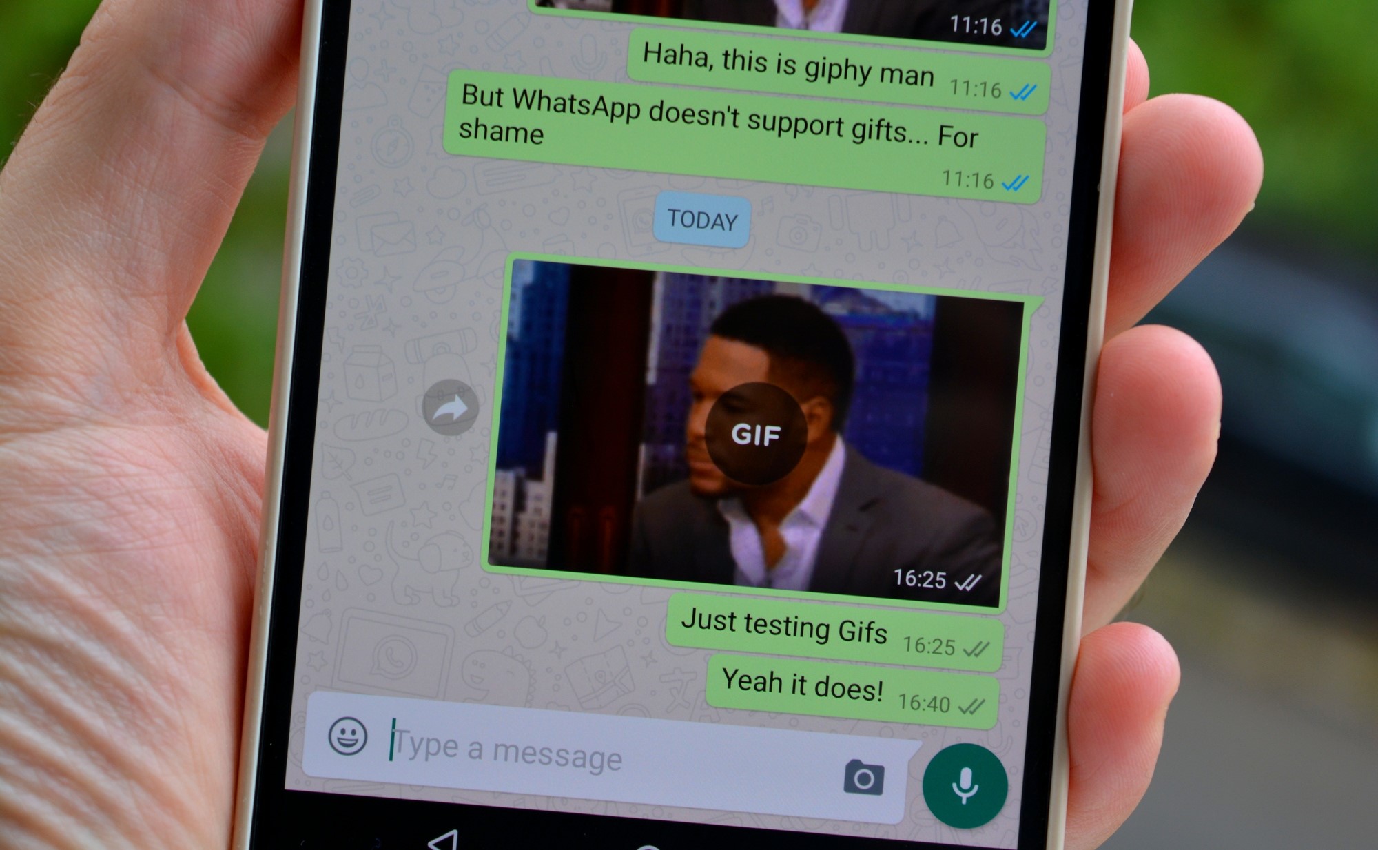 how-to-create-and-send-gifs-on-whatsapp-blog-adflee